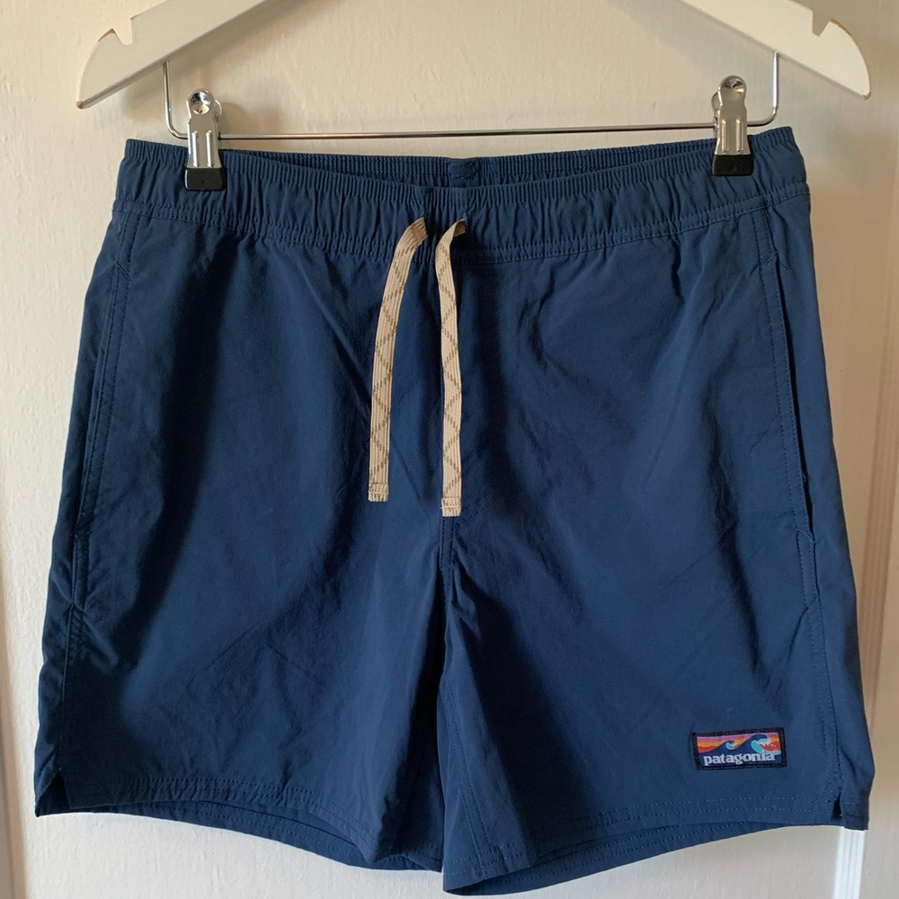 Patagonia Worn Wear Men's Stretch Wavefarer Volley Shorts - 16” Size Medium